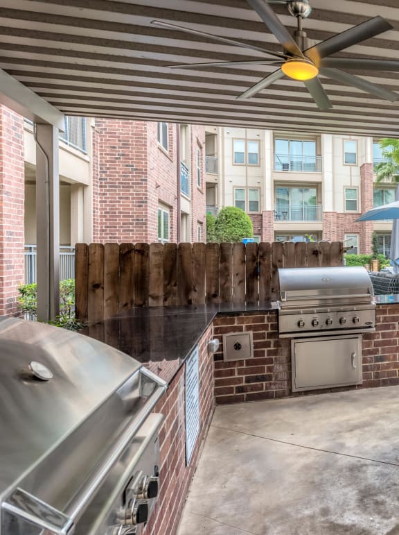 HiLine Heights Apartments in Houston, TX